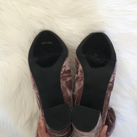 1 DAY ONLY Steve Madden Emison Velvet Boots - Picture 2 of 5
